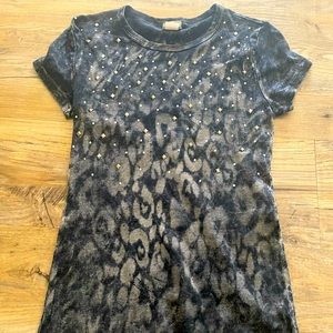 Women’s shirt with rhinestones